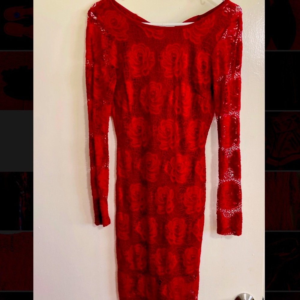 Lace red dress